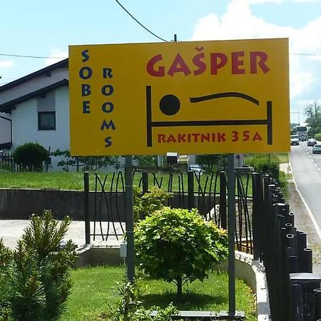 בית אירוח Gasper 1 *